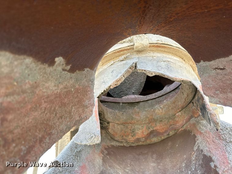 image for item DN0754 2007 Peterbilt  357 ready mix truck