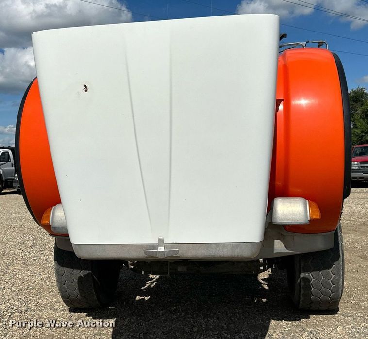 image for item DN0754 2007 Peterbilt  357 ready mix truck