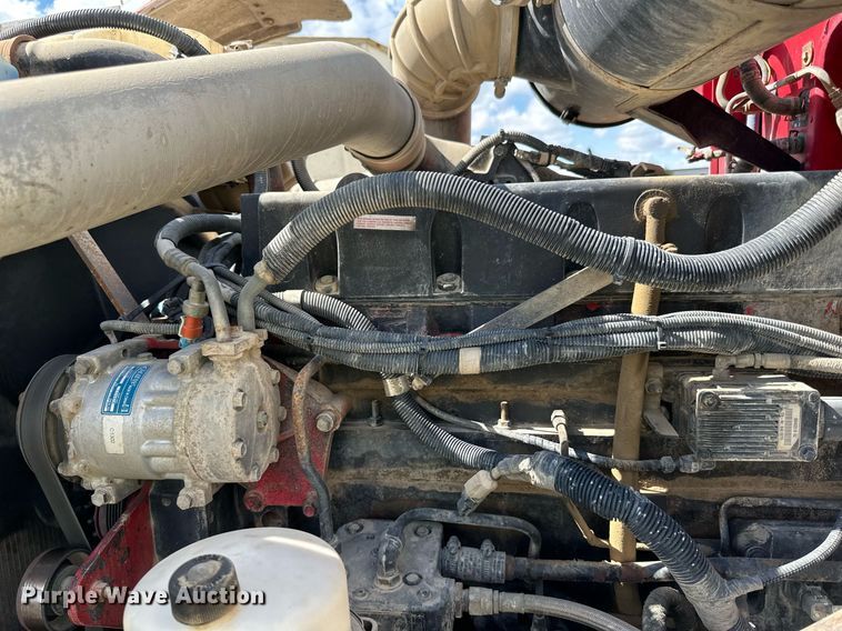 image for item DN0754 2007 Peterbilt  357 ready mix truck