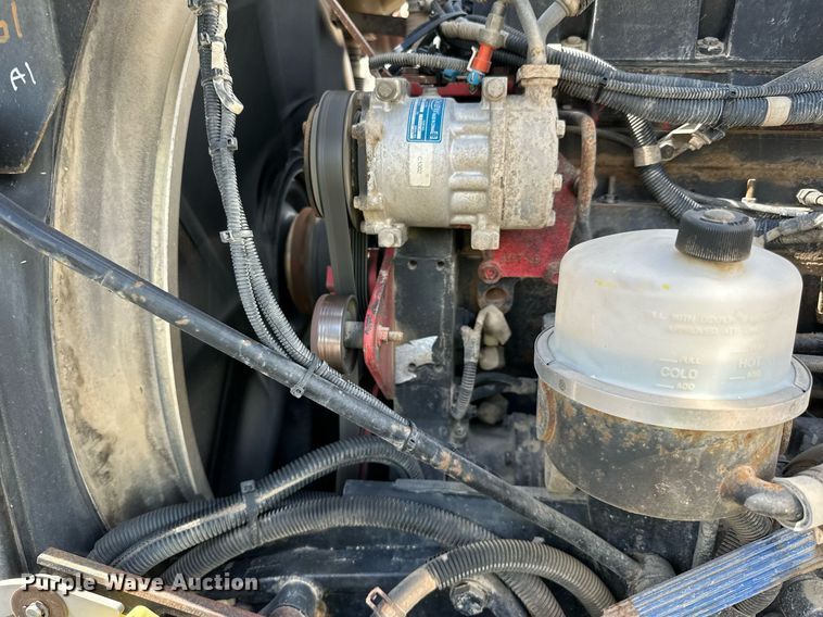 image for item DN0754 2007 Peterbilt  357 ready mix truck