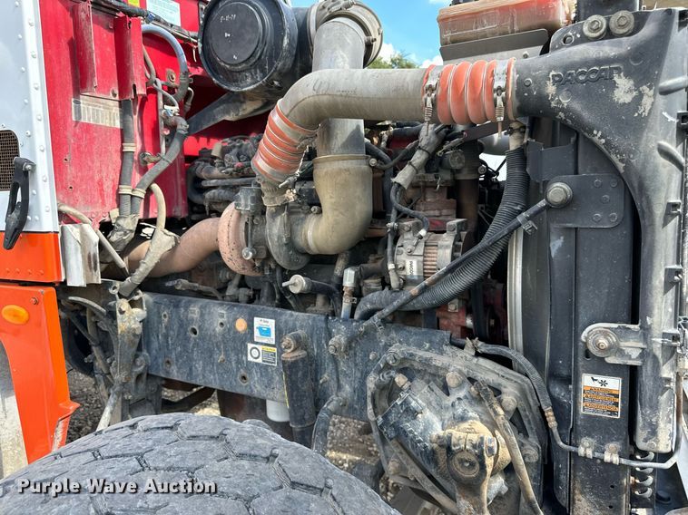 image for item DN0754 2007 Peterbilt  357 ready mix truck