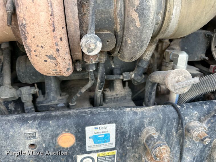 image for item DN0754 2007 Peterbilt  357 ready mix truck