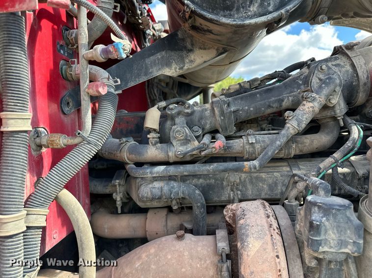 image for item DN0754 2007 Peterbilt  357 ready mix truck