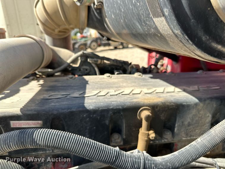 image for item DN0754 2007 Peterbilt  357 ready mix truck