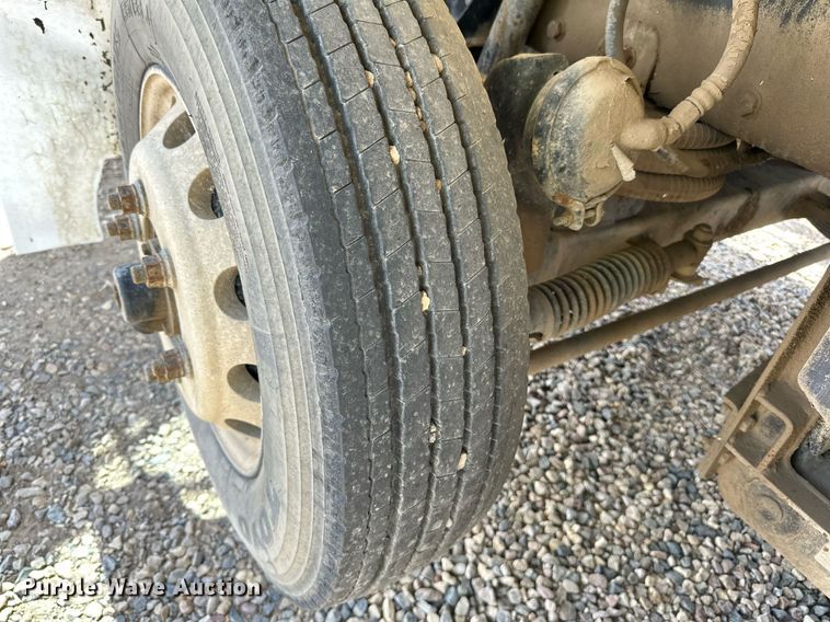 image for item DN0754 2007 Peterbilt  357 ready mix truck