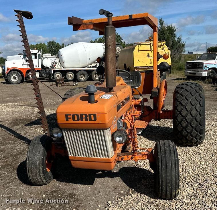 image for item DN0756 Ford LCG tractor