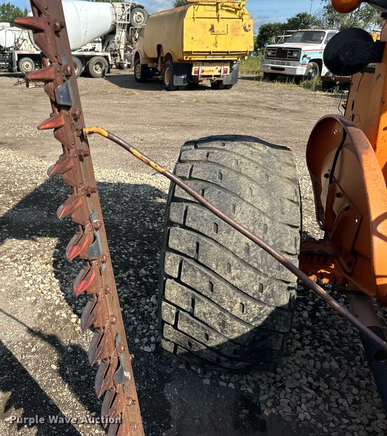 image for item DN0756 Ford LCG tractor