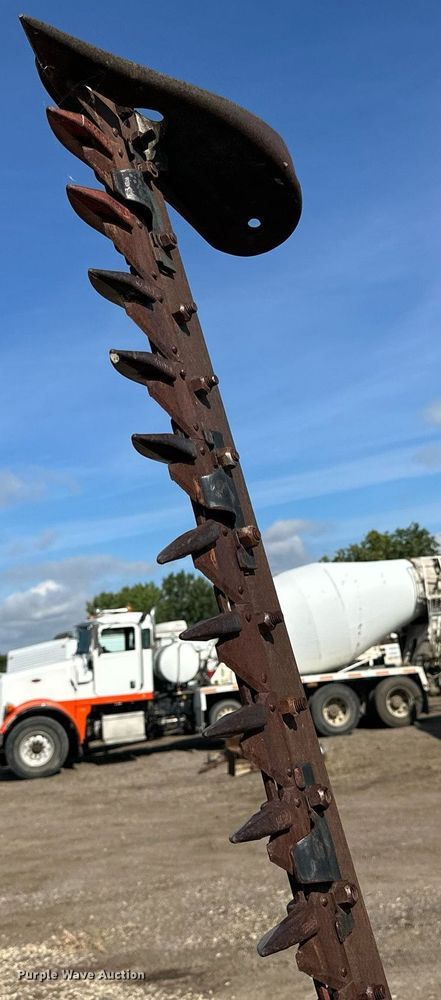 image for item DN0756 Ford LCG tractor