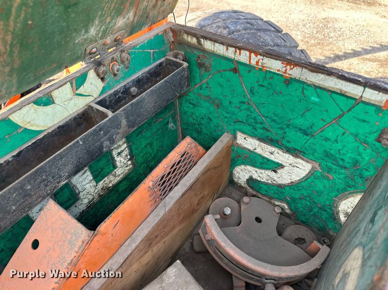 image for item DN0756 Ford LCG tractor