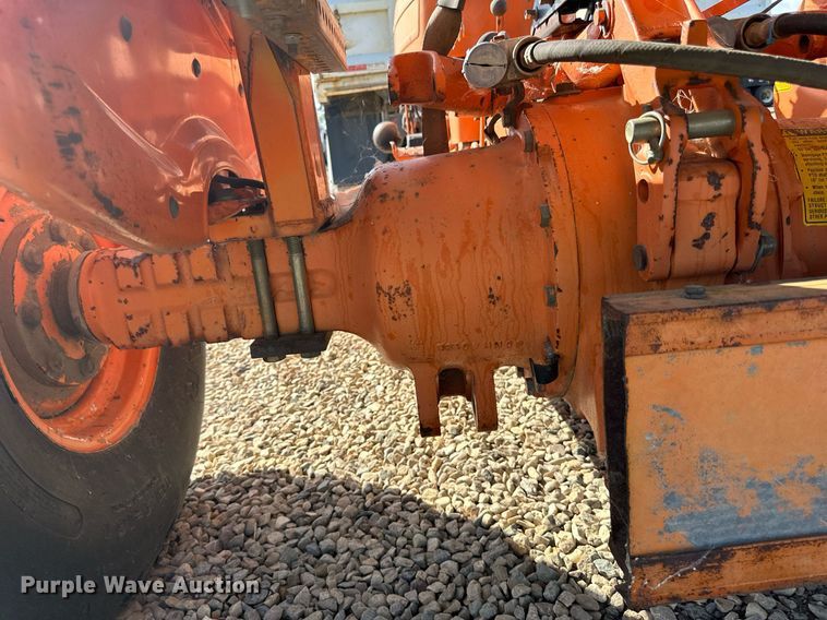 image for item DN0756 Ford LCG tractor