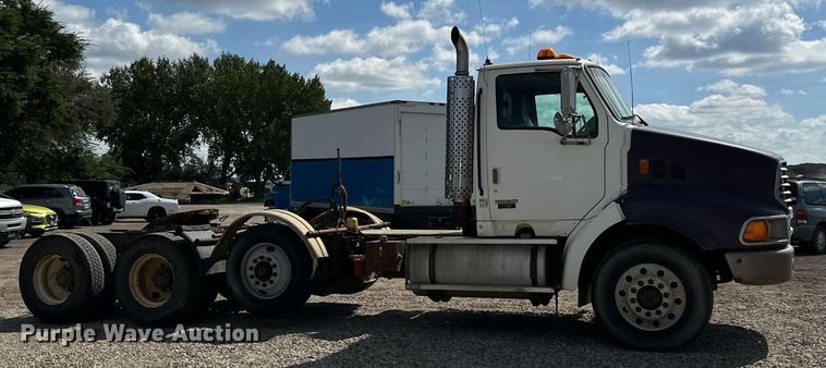 image for item DN0757 1999 Sterling  semi truck