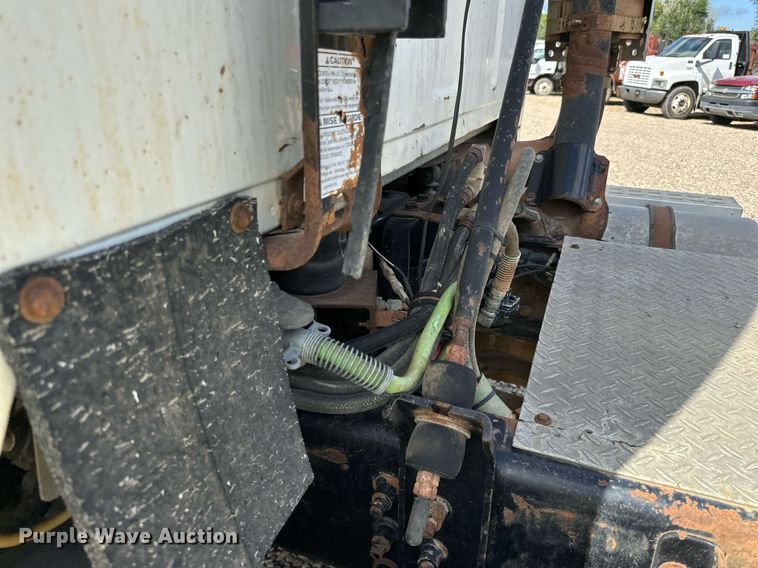 image for item DN0757 1999 Sterling  semi truck