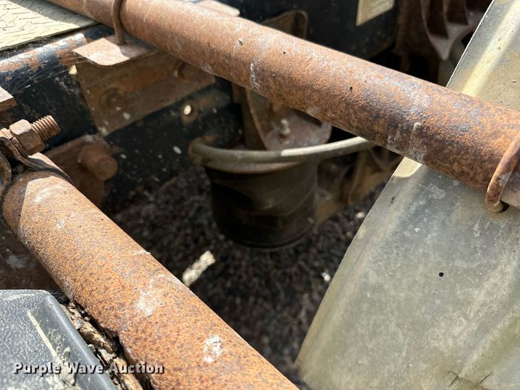 image for item DN0757 1999 Sterling  semi truck