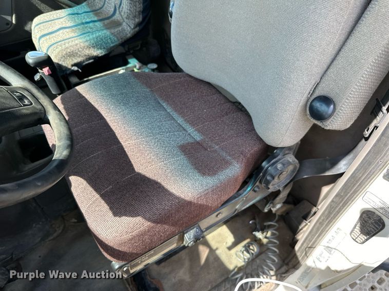 image for item DN0757 1999 Sterling  semi truck