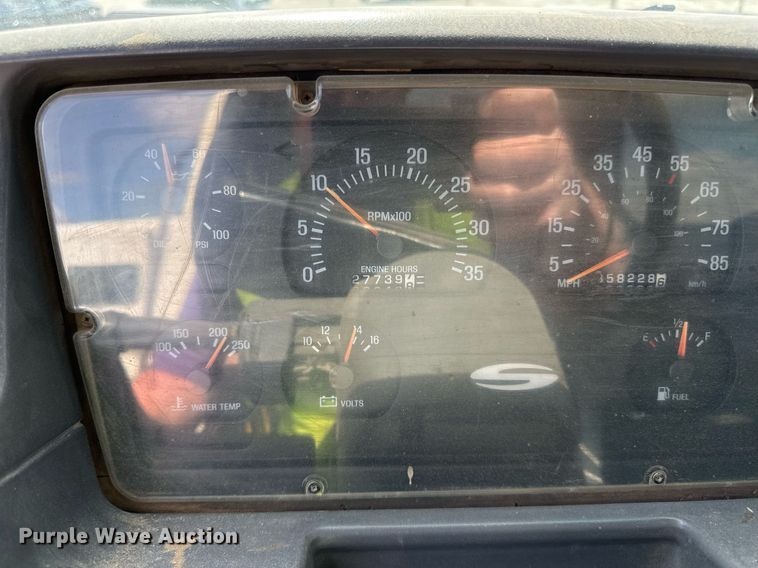 image for item DN0757 1999 Sterling  semi truck