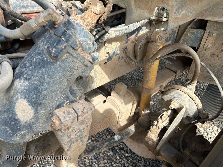 image for item DN0757 1999 Sterling  semi truck