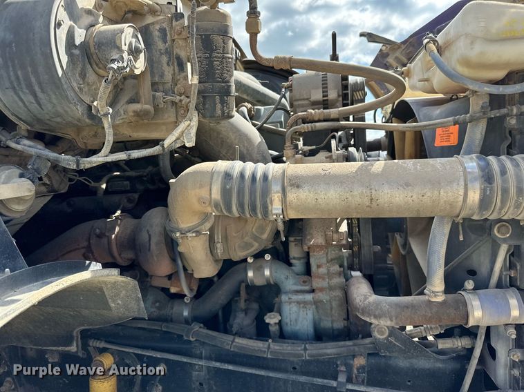 image for item DN0757 1999 Sterling  semi truck