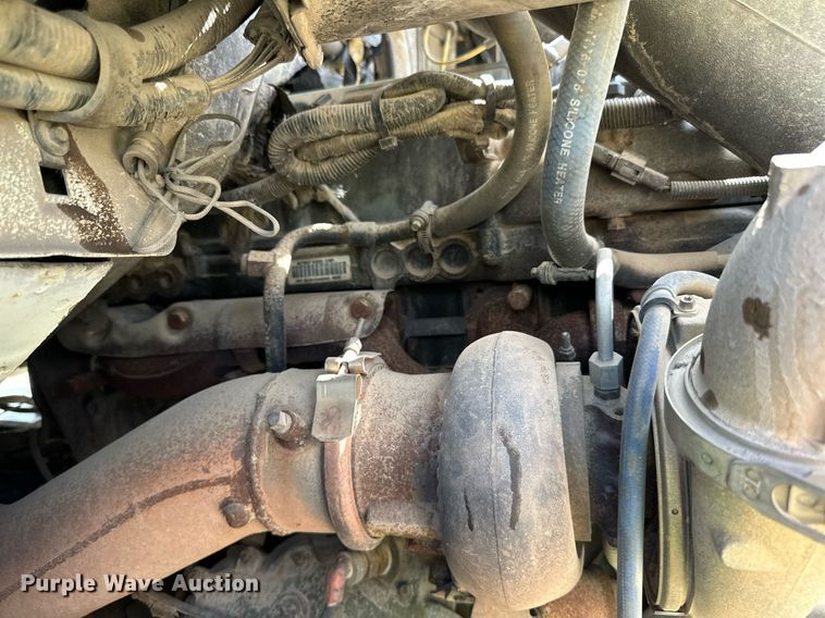 image for item DN0757 1999 Sterling  semi truck