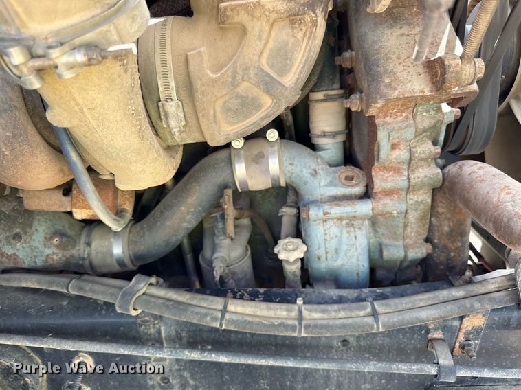 image for item DN0757 1999 Sterling  semi truck