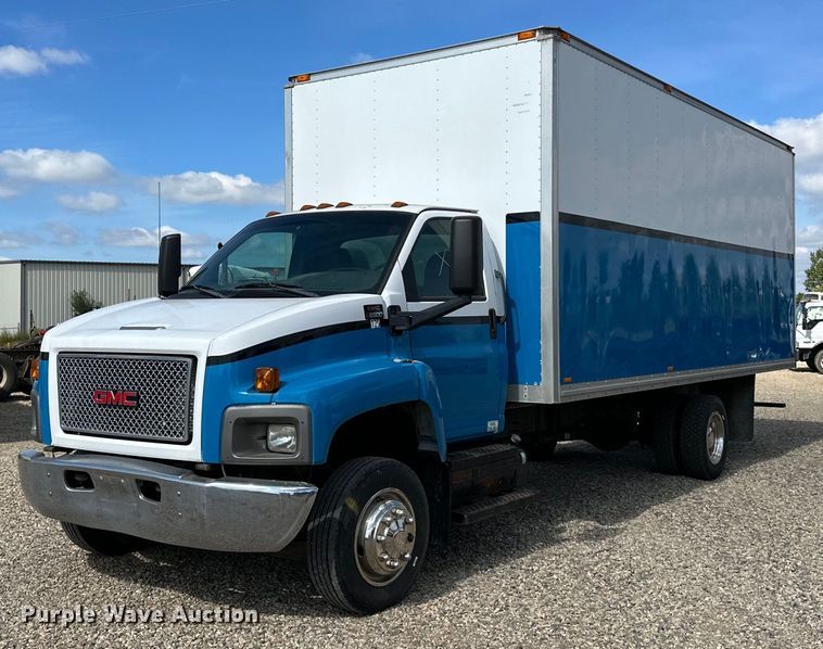 image for item DN0758 2009 GMC C6500 box truck