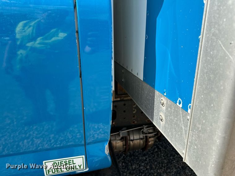 image for item DN0758 2009 GMC C6500 box truck