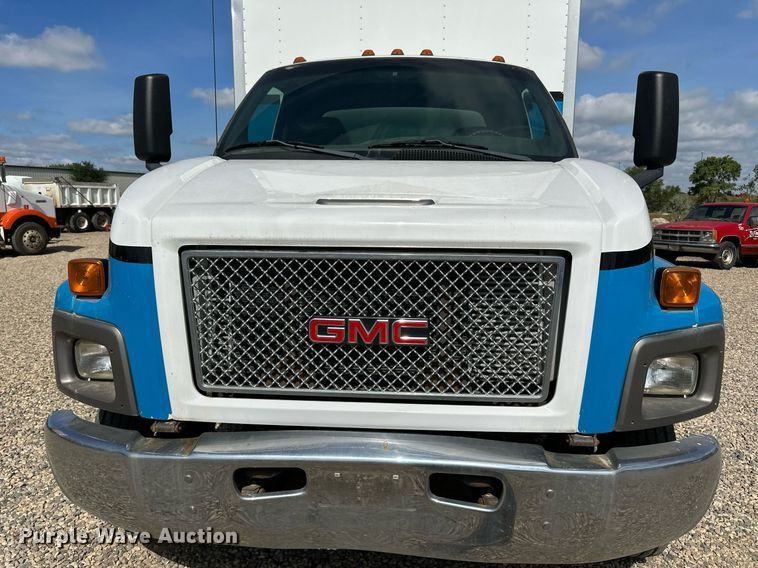 image for item DN0758 2009 GMC C6500 box truck