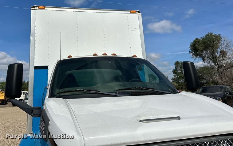 image for item DN0758 2009 GMC C6500 box truck