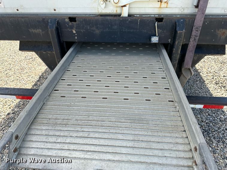 image for item DN0758 2009 GMC C6500 box truck