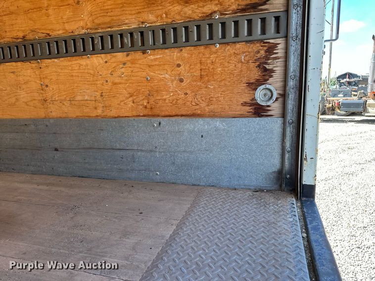 image for item DN0758 2009 GMC C6500 box truck