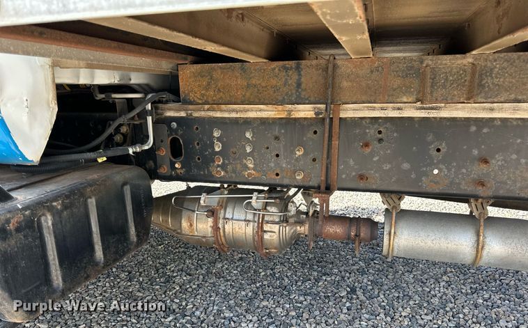 image for item DN0758 2009 GMC C6500 box truck