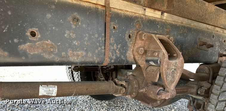 image for item DN0758 2009 GMC C6500 box truck