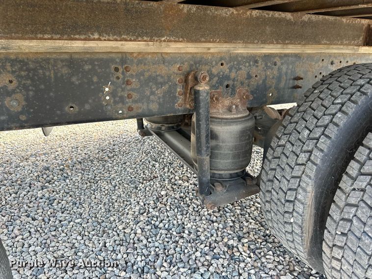 image for item DN0758 2009 GMC C6500 box truck