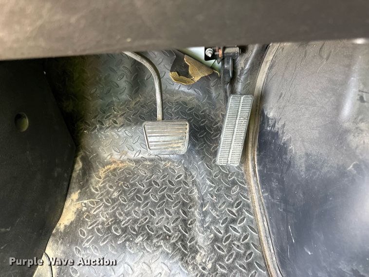 image for item DN0758 2009 GMC C6500 box truck