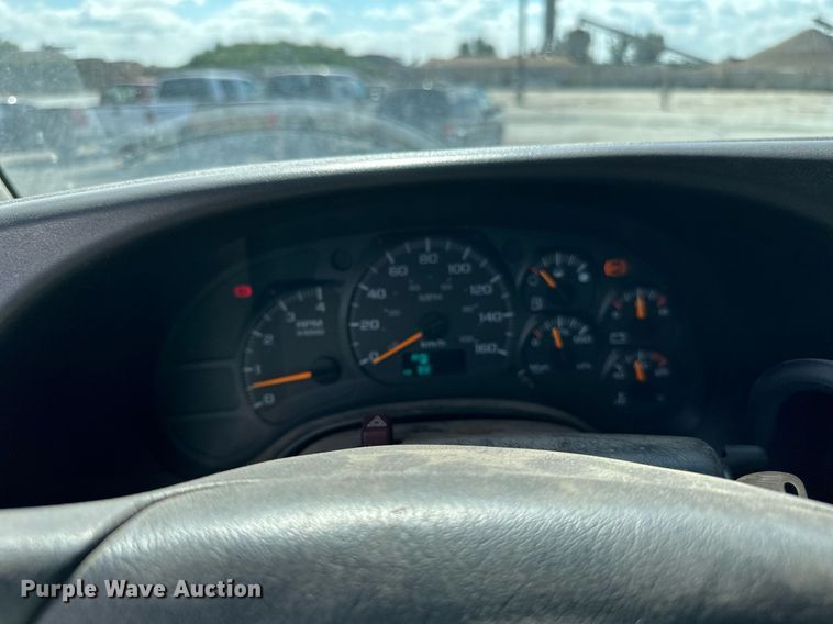 image for item DN0758 2009 GMC C6500 box truck