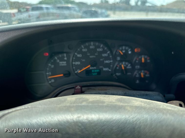 image for item DN0758 2009 GMC C6500 box truck