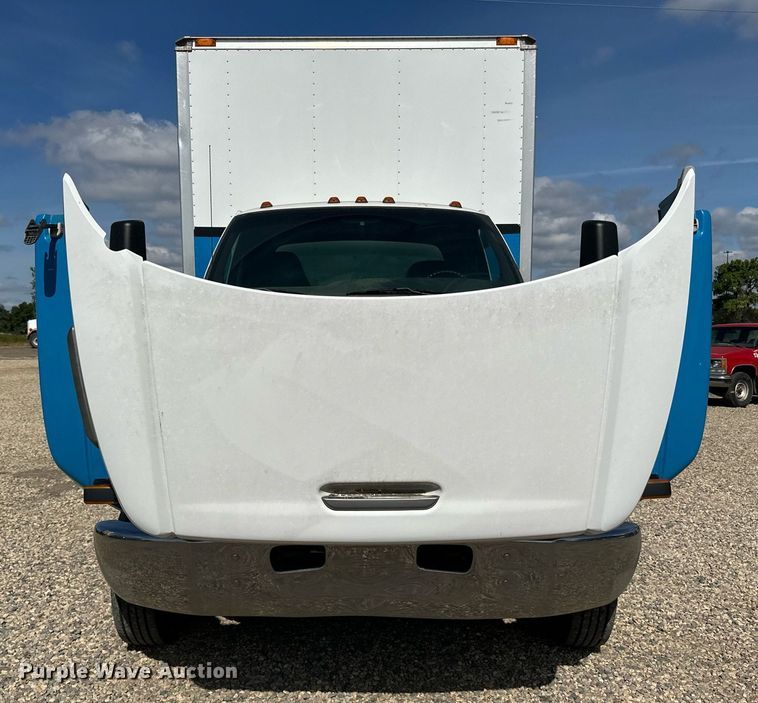 image for item DN0758 2009 GMC C6500 box truck
