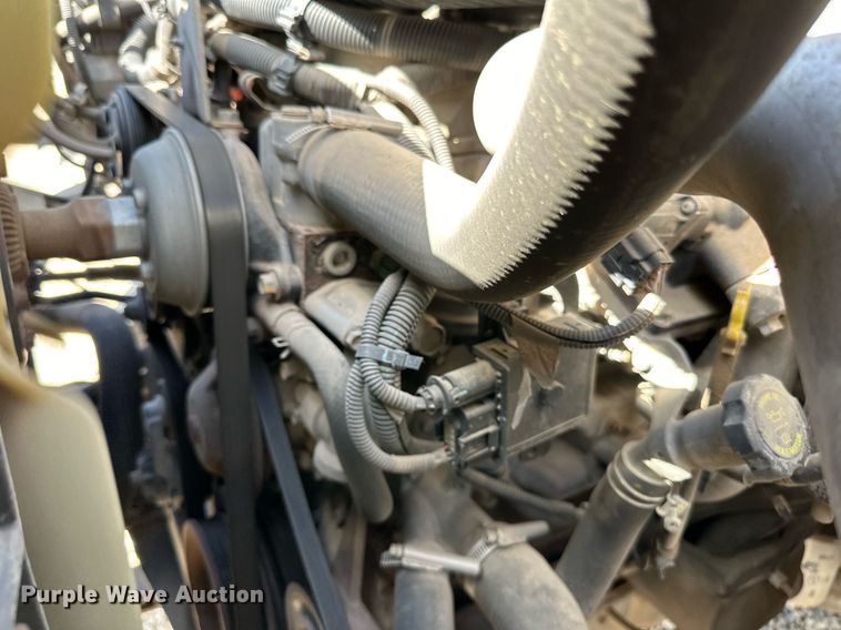 image for item DN0758 2009 GMC C6500 box truck