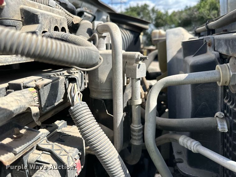 image for item DN0758 2009 GMC C6500 box truck