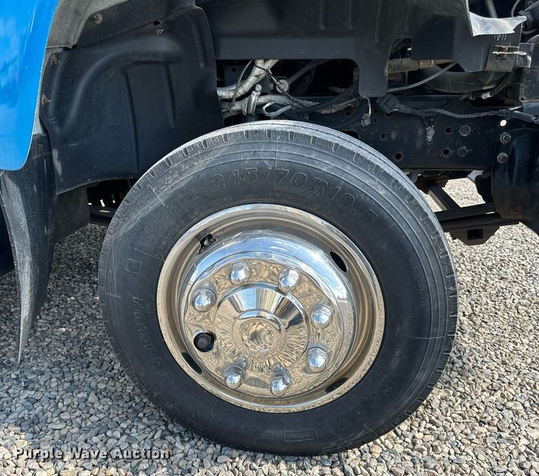 image for item DN0758 2009 GMC C6500 box truck