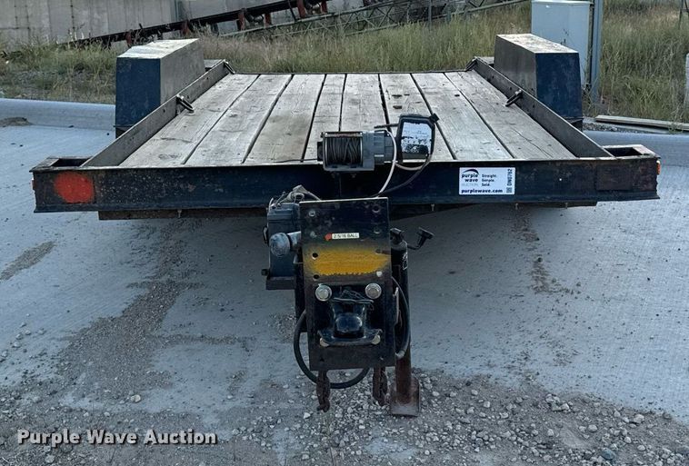 image for item DN0762 1991 Owens tilt deck utility trailer