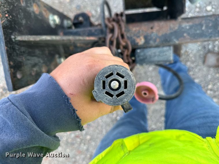 image for item DN0762 1991 Owens tilt deck utility trailer