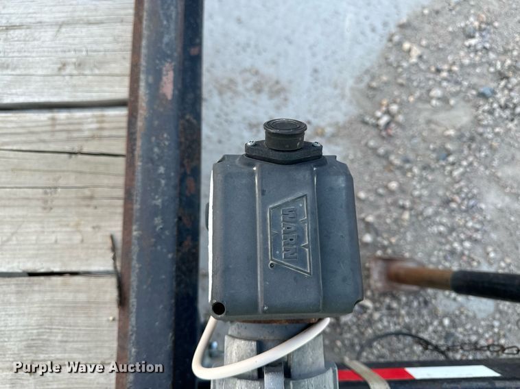 image for item DN0762 1991 Owens tilt deck utility trailer