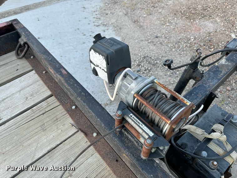 image for item DN0762 1991 Owens tilt deck utility trailer