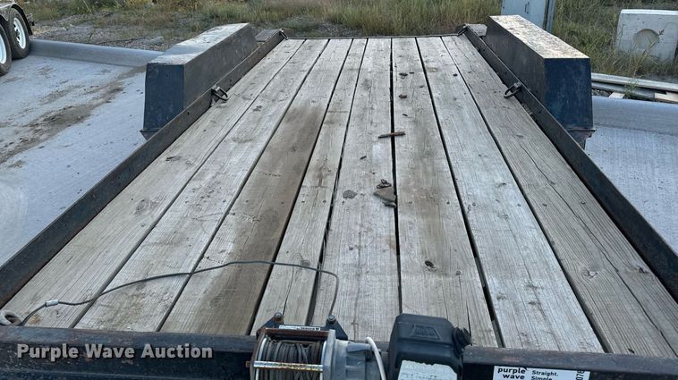 image for item DN0762 1991 Owens tilt deck utility trailer