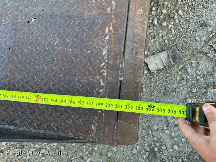 image for item DN0762 1991 Owens tilt deck utility trailer