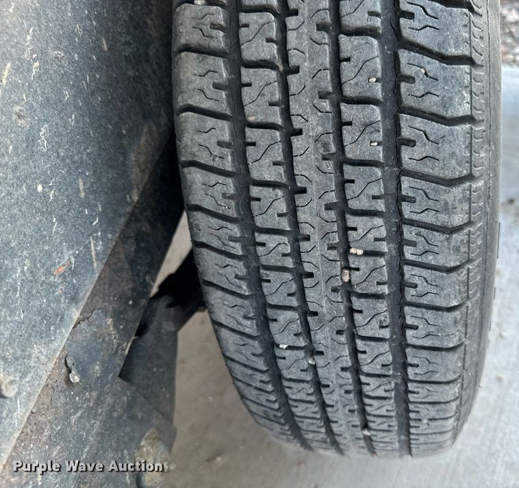 image for item DN0762 1991 Owens tilt deck utility trailer