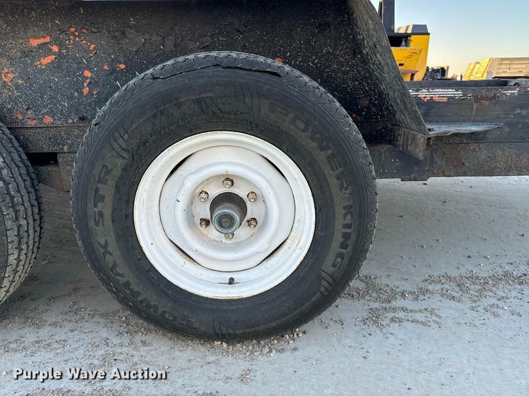 image for item DN0762 1991 Owens tilt deck utility trailer