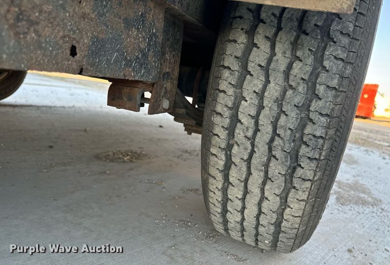 image for item DN0762 1991 Owens tilt deck utility trailer