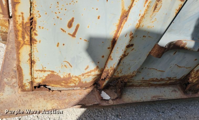 image for item DN3531 Roll-off dumpster