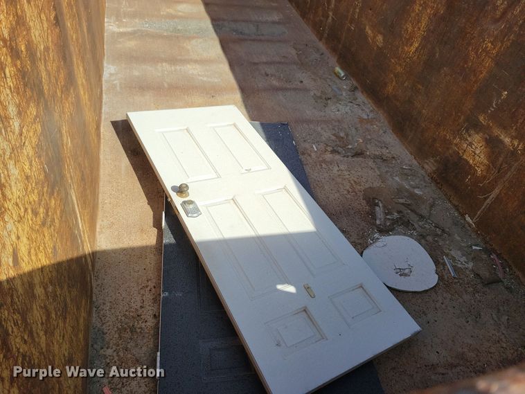 image for item DN3531 Roll-off dumpster